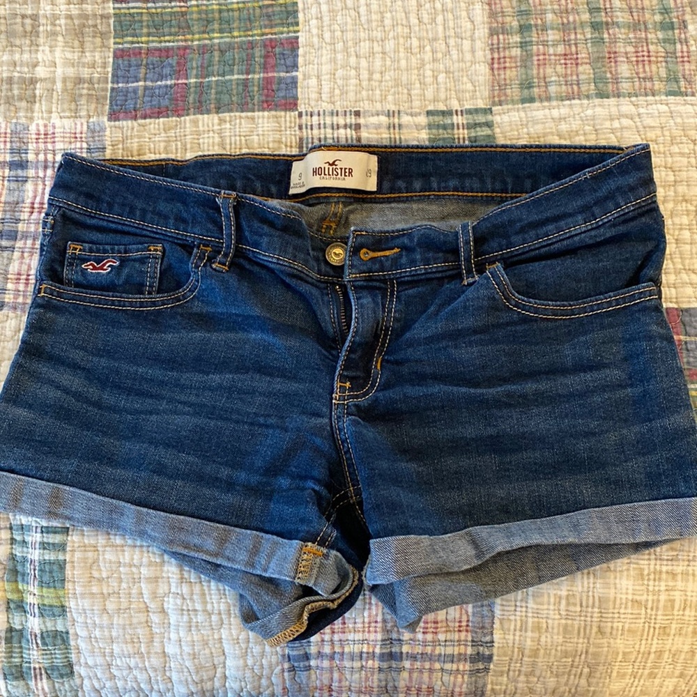 Hollister Size 9